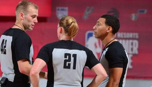 shams最新爆料裁判,最新裁判争议瞬间，揭秘赛场幕后真相！”